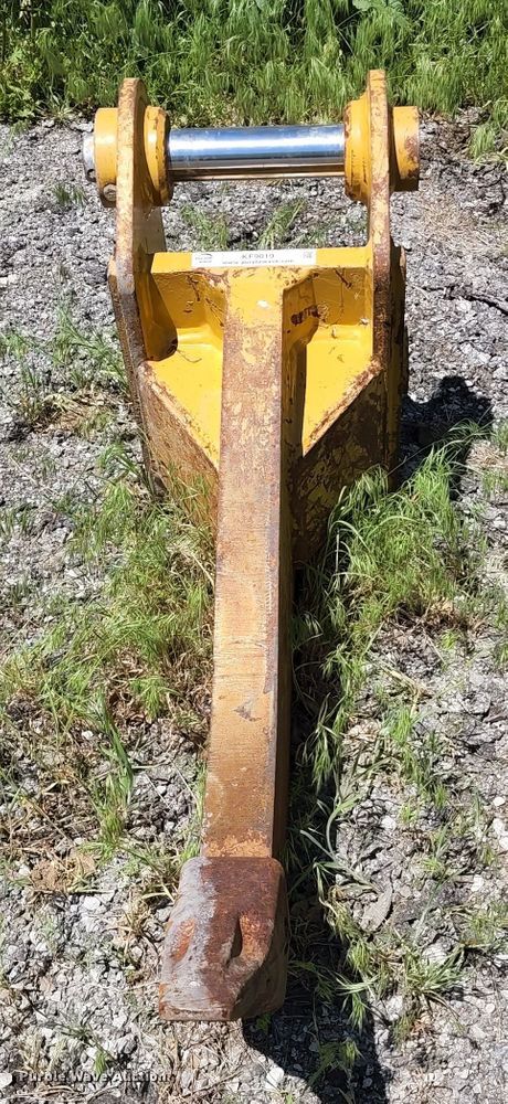image for item KF9019 Caterpillar  excavator ripper tooth