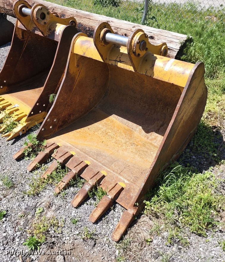 image for item KF9021 Caterpillar  48"W excavator bucket