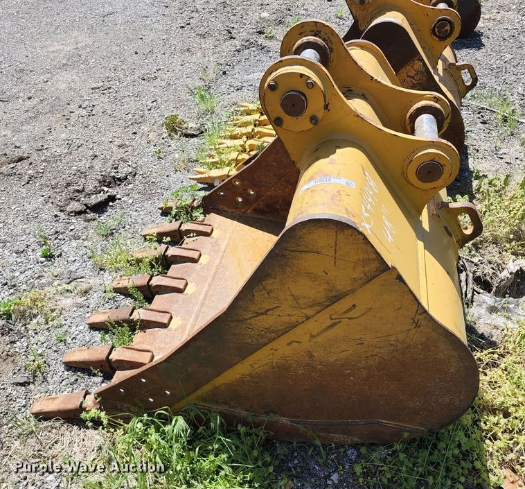 image for item KF9021 Caterpillar  48"W excavator bucket