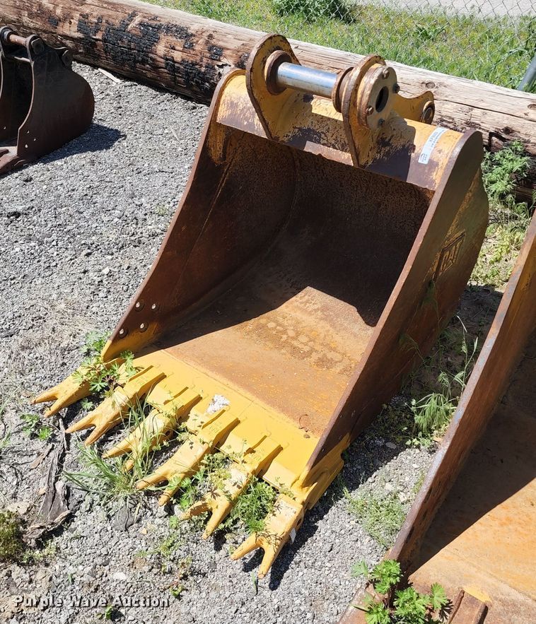 image for item KF9022 Caterpillar  36"W excavator bucket