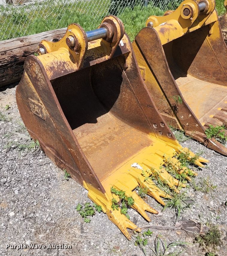 image for item KF9022 Caterpillar  36"W excavator bucket