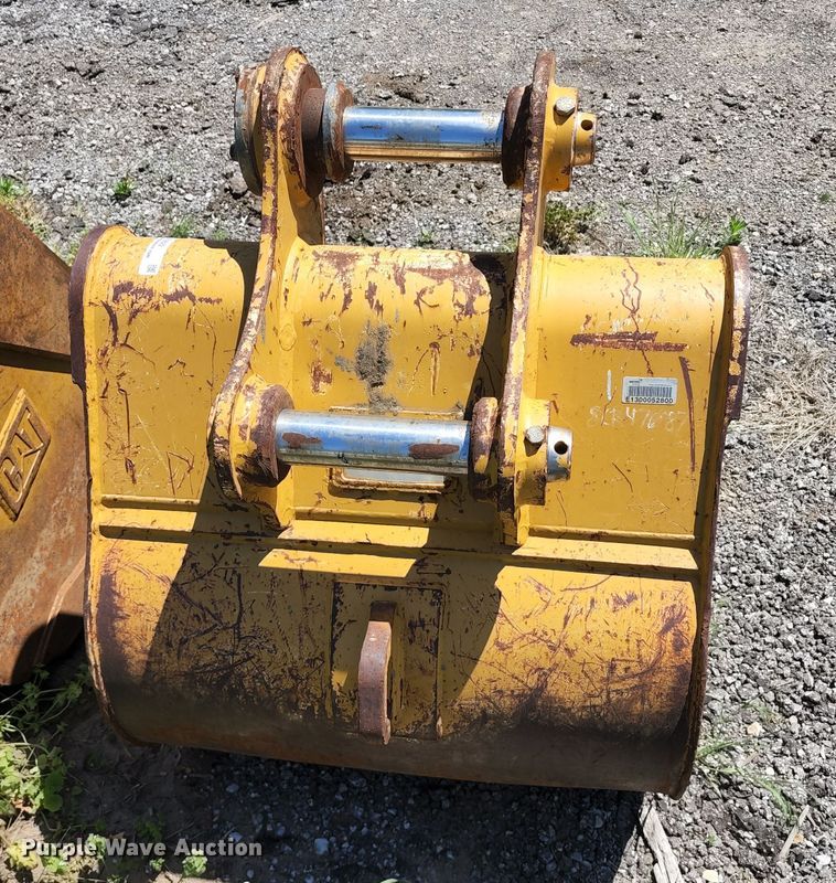 image for item KF9022 Caterpillar  36"W excavator bucket