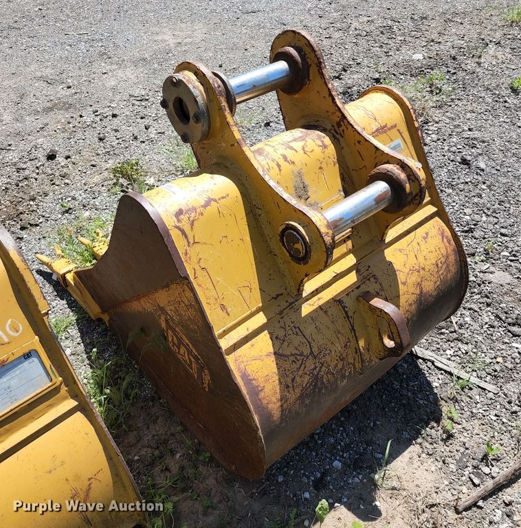 image for item KF9022 Caterpillar  36"W excavator bucket