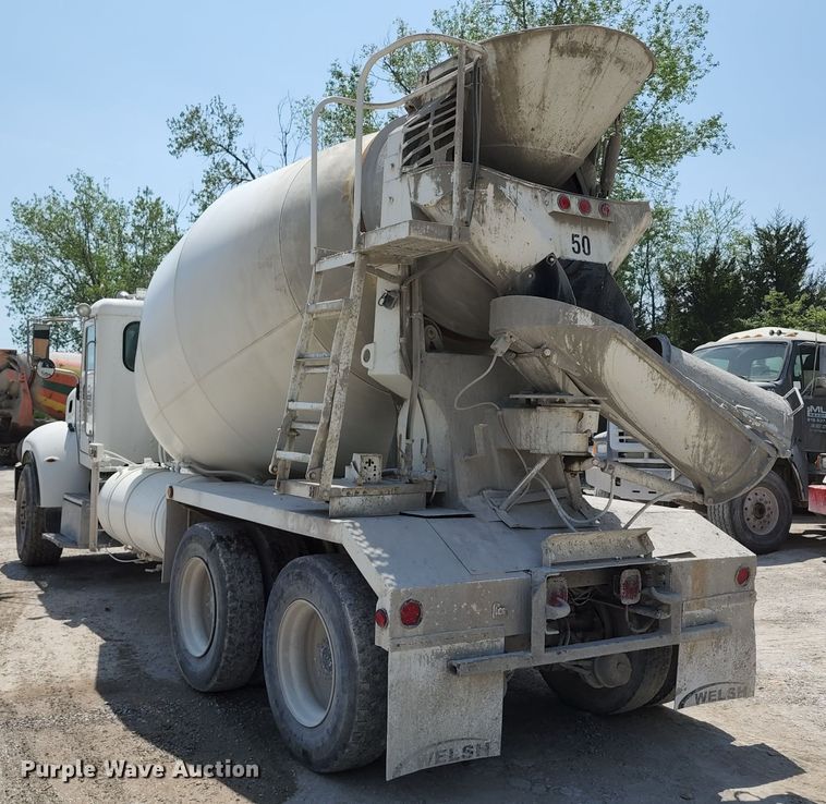 image for item KF9042 2006 Peterbilt 335  ready mix truck