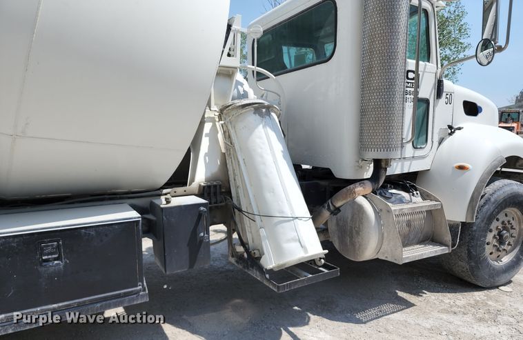 image for item KF9042 2006 Peterbilt 335  ready mix truck