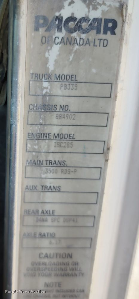 image for item KF9042 2006 Peterbilt 335  ready mix truck