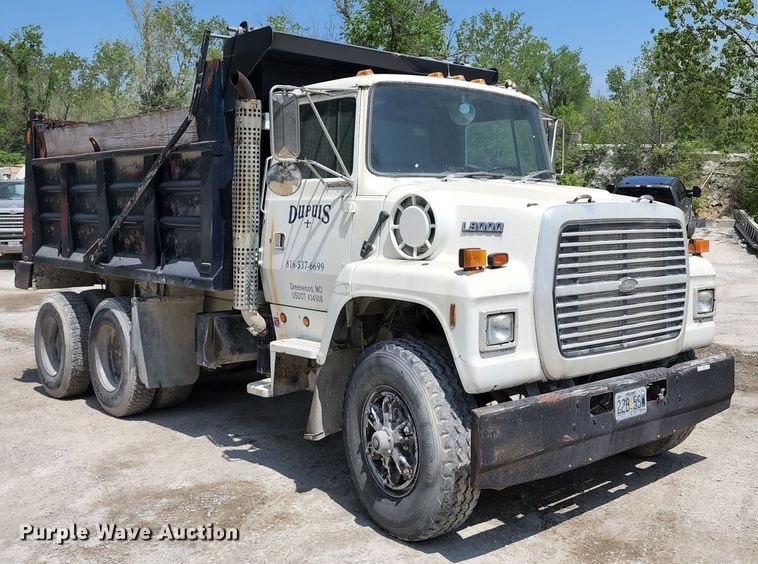 image for item KF9043 1991 Ford L9000  dump truck