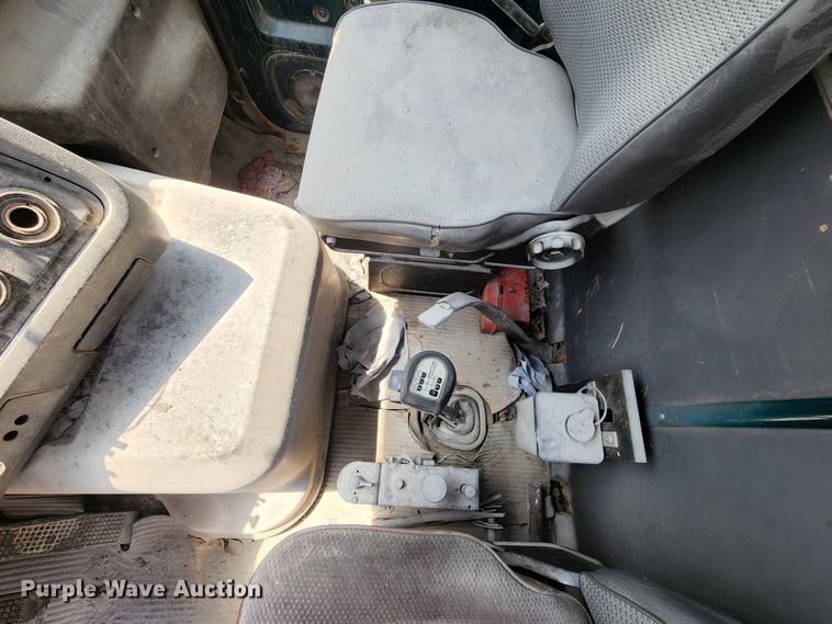 image for item KF9043 1991 Ford L9000  dump truck