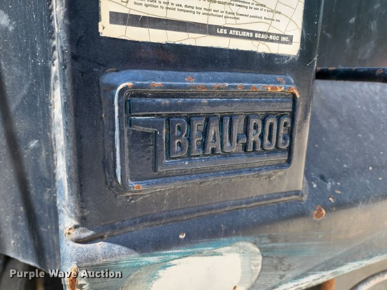 image for item KF9043 1991 Ford L9000  dump truck