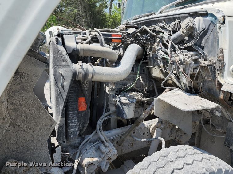 image for item KF9043 1991 Ford L9000  dump truck