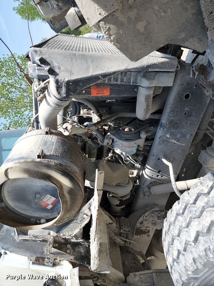 image for item KF9043 1991 Ford L9000  dump truck