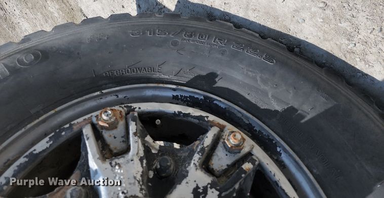 image for item KF9043 1991 Ford L9000  dump truck