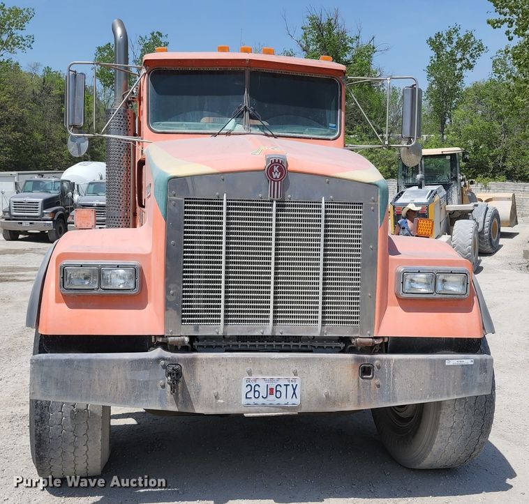 image for item KF9044 2002 Kenworth W900  ready mix truck