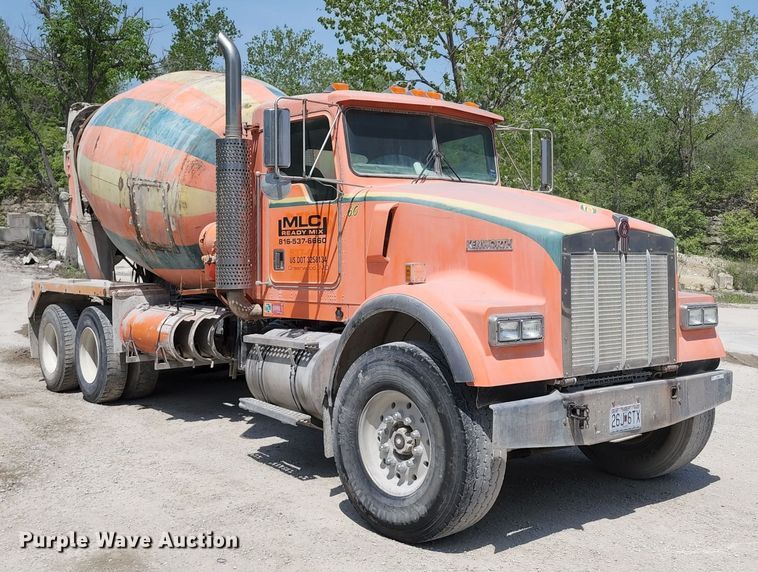 image for item KF9044 2002 Kenworth W900  ready mix truck