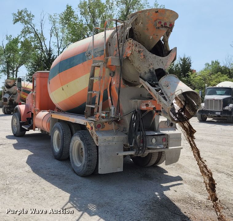 image for item KF9044 2002 Kenworth W900  ready mix truck