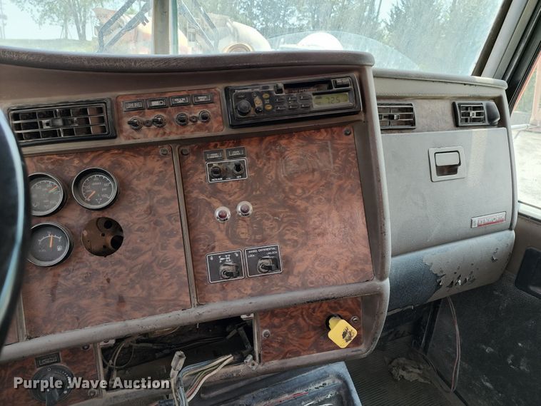 image for item KF9044 2002 Kenworth W900  ready mix truck