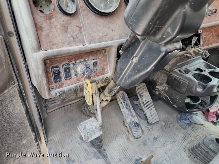 image for item KF9044 2002 Kenworth W900  ready mix truck