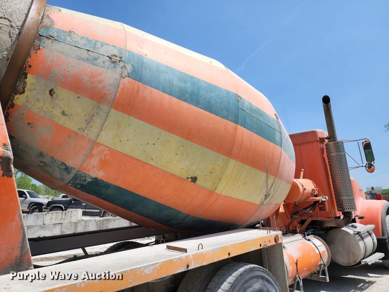 image for item KF9044 2002 Kenworth W900  ready mix truck