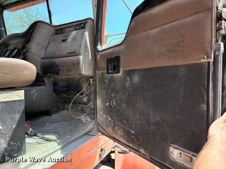 image for item KF9044 2002 Kenworth W900  ready mix truck