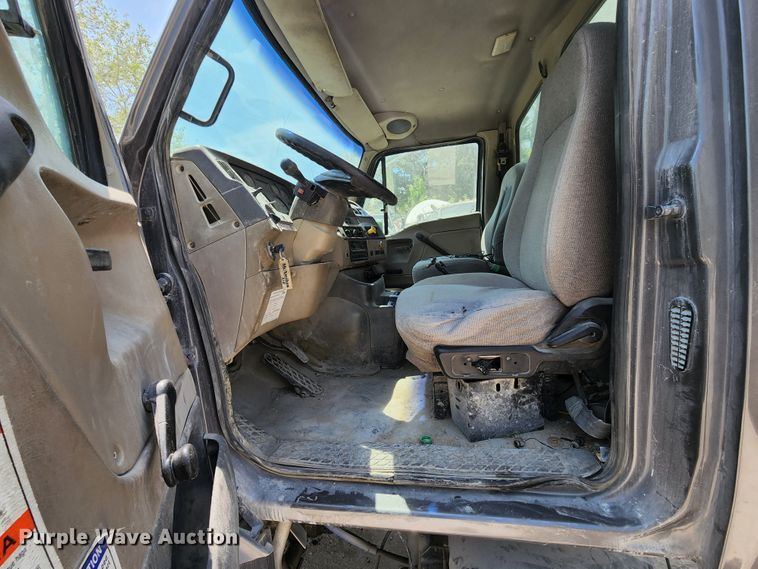 image for item KF9045 2005 Sterling L-Line  ready mix truck