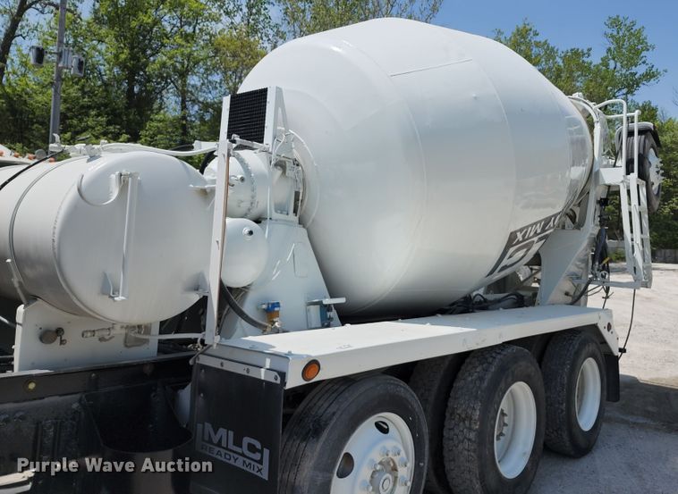 image for item KF9045 2005 Sterling L-Line  ready mix truck