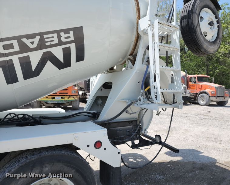 image for item KF9045 2005 Sterling L-Line  ready mix truck