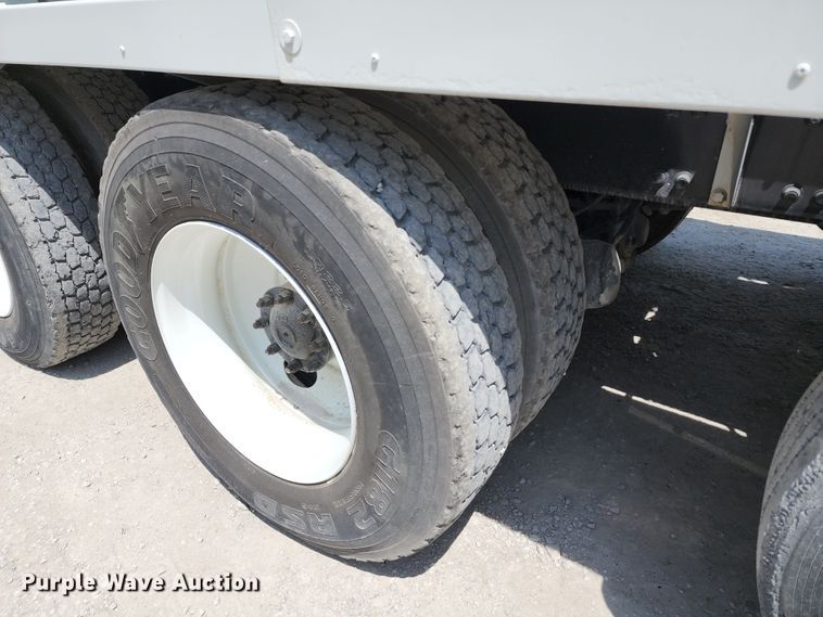 image for item KF9045 2005 Sterling L-Line  ready mix truck