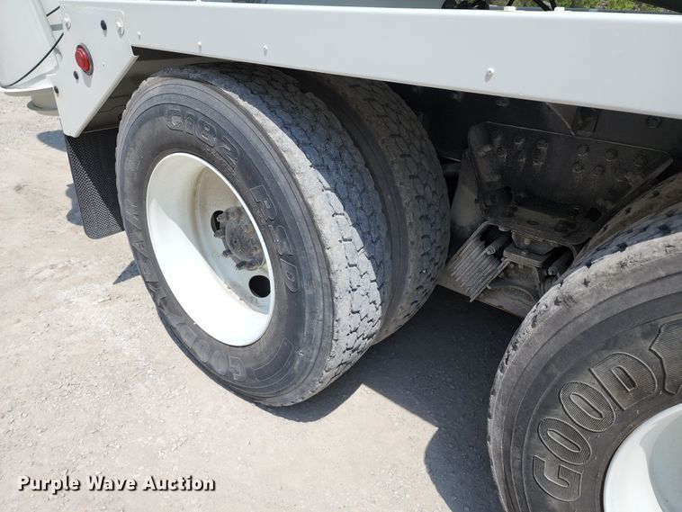 image for item KF9045 2005 Sterling L-Line  ready mix truck