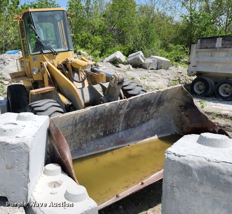image for item KF9046 1987 Caterpillar 936  wheel loader