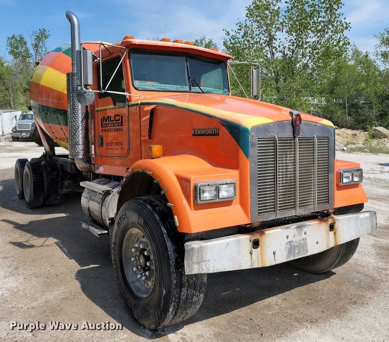 image for item KF9047 2002 Kenworth W900  ready mix truck