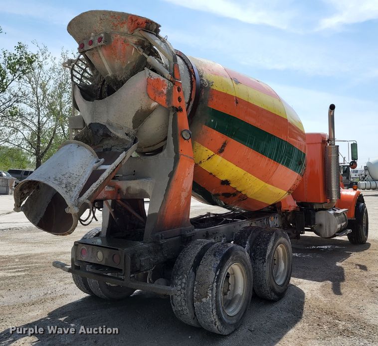 image for item KF9047 2002 Kenworth W900  ready mix truck