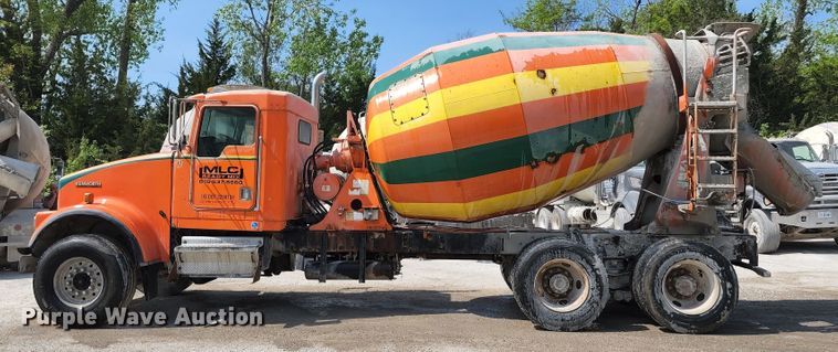 image for item KF9047 2002 Kenworth W900  ready mix truck