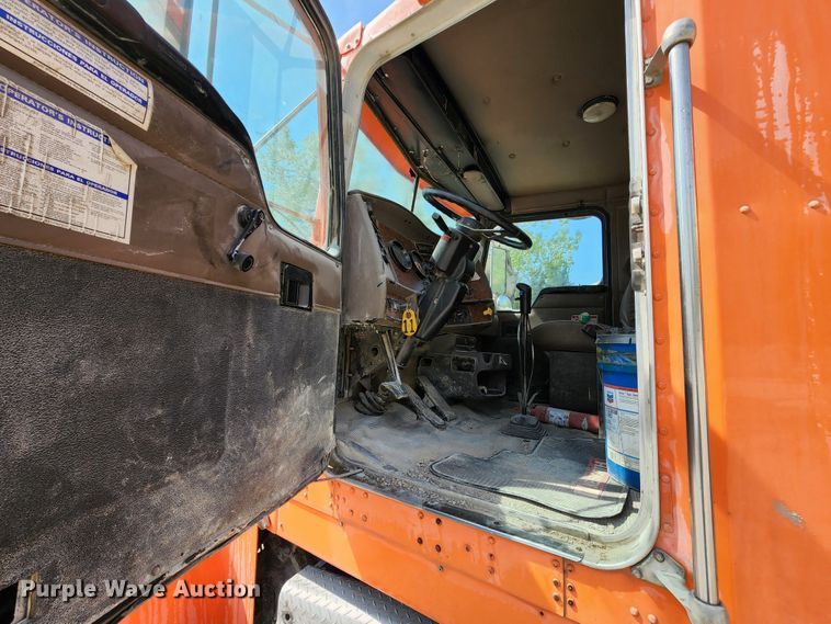 image for item KF9047 2002 Kenworth W900  ready mix truck