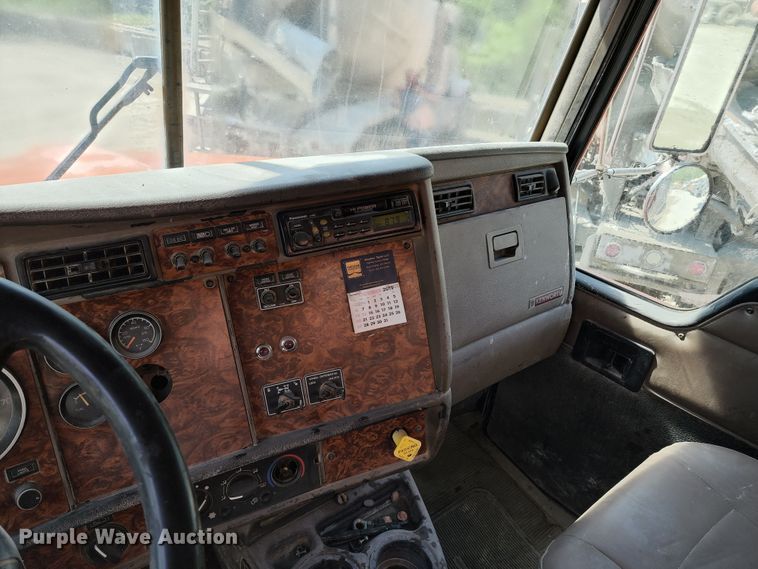 image for item KF9047 2002 Kenworth W900  ready mix truck