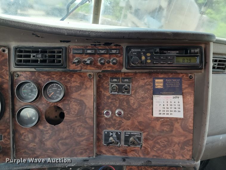 image for item KF9047 2002 Kenworth W900  ready mix truck