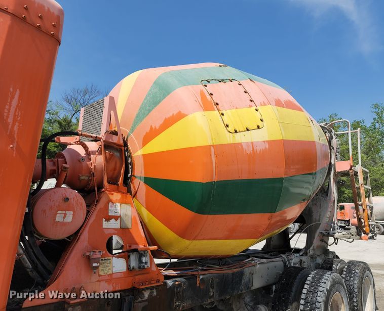 image for item KF9047 2002 Kenworth W900  ready mix truck