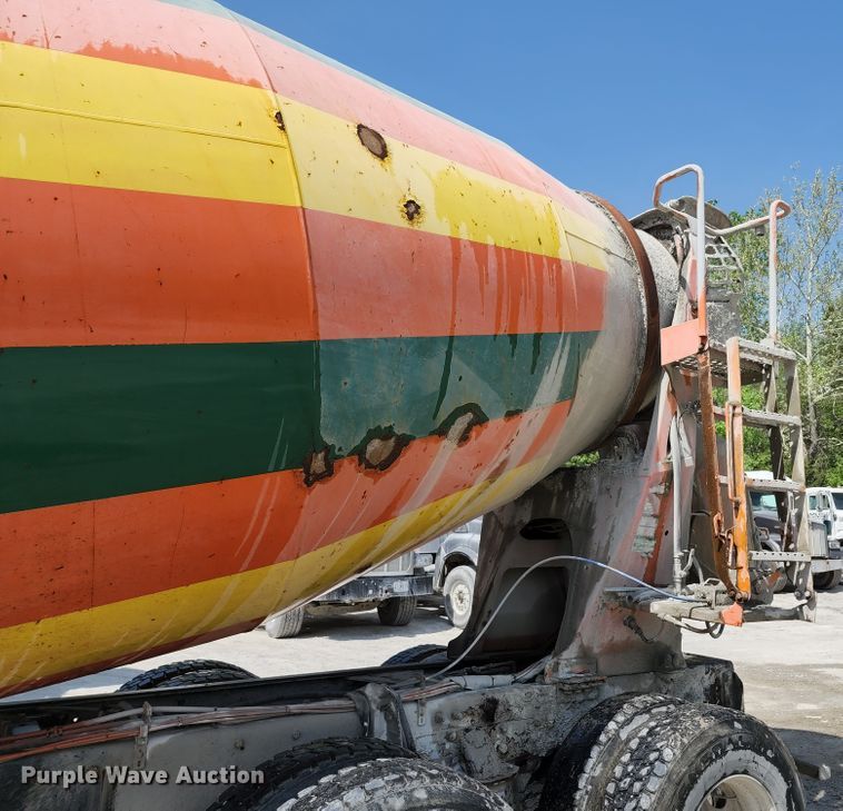 image for item KF9047 2002 Kenworth W900  ready mix truck