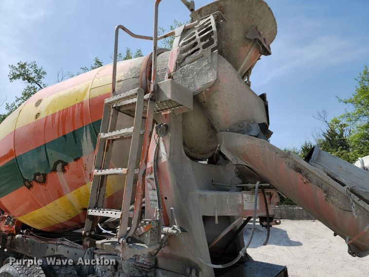 image for item KF9047 2002 Kenworth W900  ready mix truck