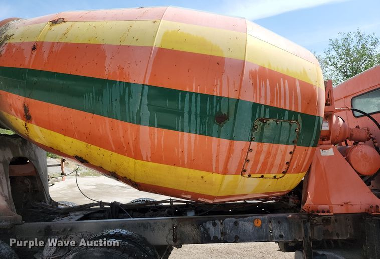 image for item KF9047 2002 Kenworth W900  ready mix truck