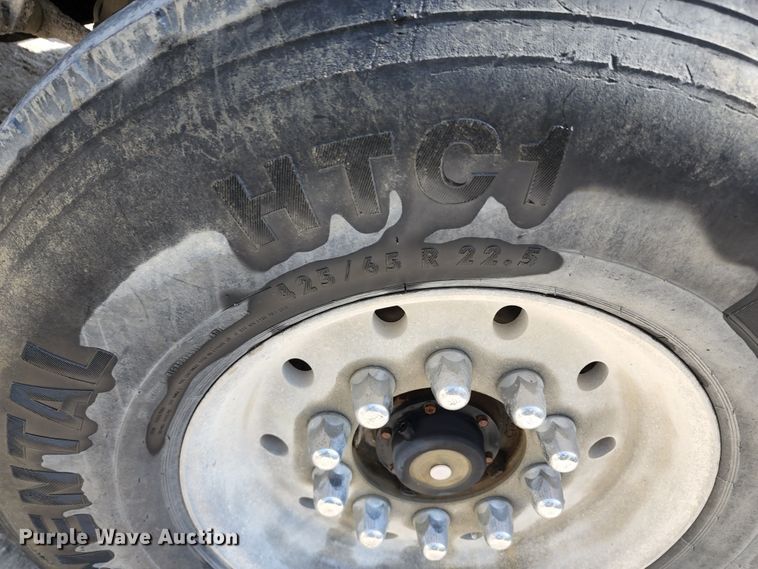 image for item KF9047 2002 Kenworth W900  ready mix truck