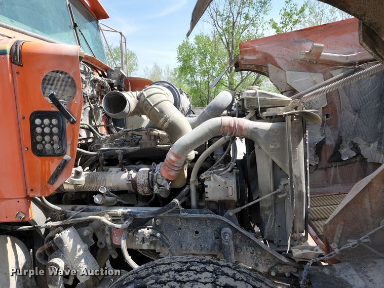 image for item KF9047 2002 Kenworth W900  ready mix truck