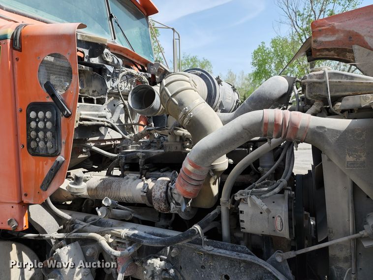 image for item KF9047 2002 Kenworth W900  ready mix truck