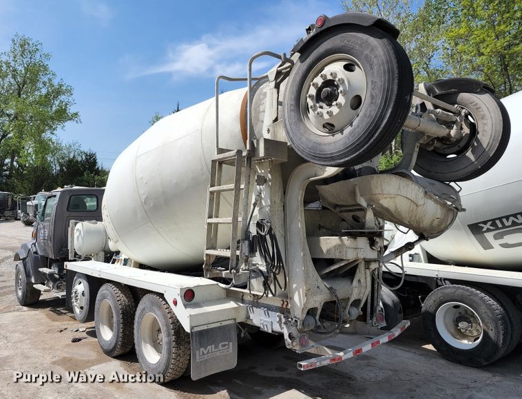 image for item KF9048 2004 Sterling L-Line  ready mix truck