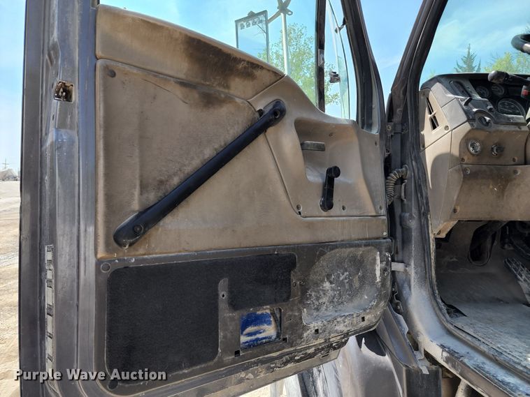 image for item KF9048 2004 Sterling L-Line  ready mix truck