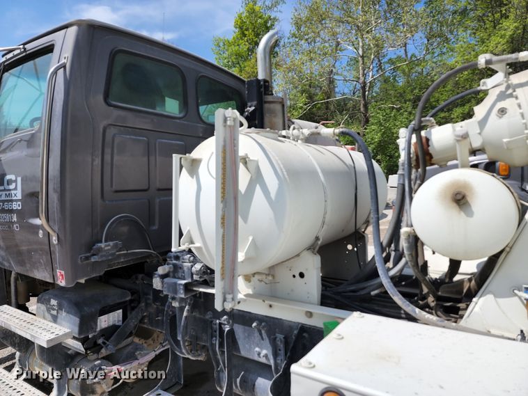 image for item KF9048 2004 Sterling L-Line  ready mix truck