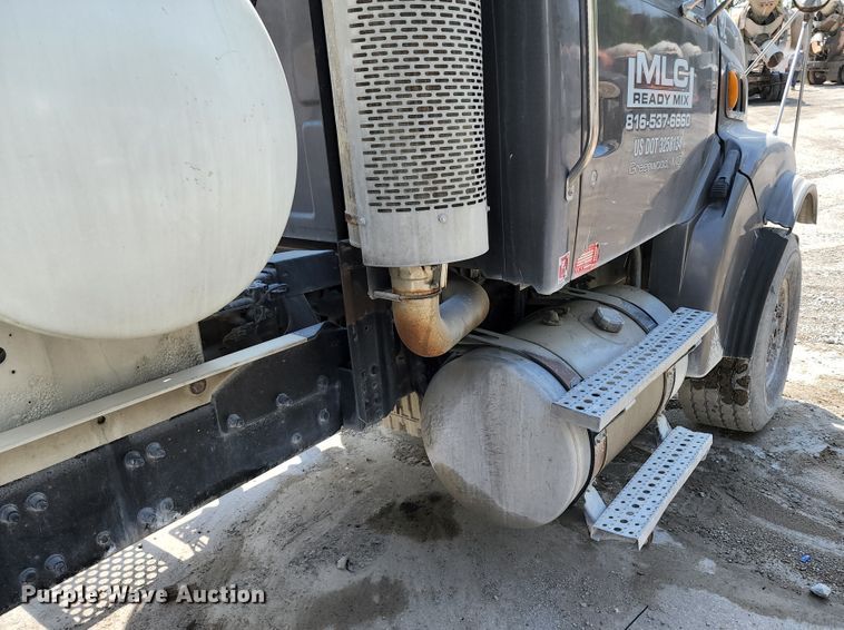 image for item KF9048 2004 Sterling L-Line  ready mix truck