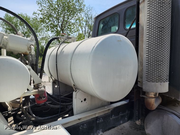 image for item KF9048 2004 Sterling L-Line  ready mix truck