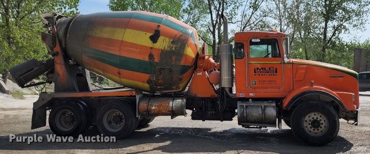 image for item KF9049 2003 Kenworth T800  ready mix truck