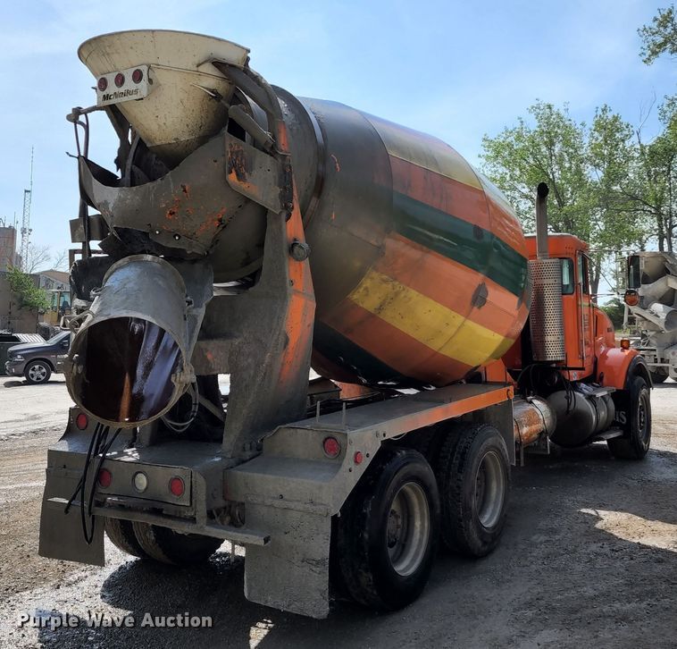 image for item KF9049 2003 Kenworth T800  ready mix truck