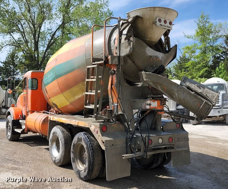 image for item KF9049 2003 Kenworth T800  ready mix truck